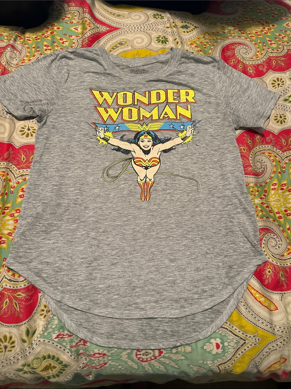 Source Unknown Wonder Woman Gray Tee with Yellow & Red Graphic